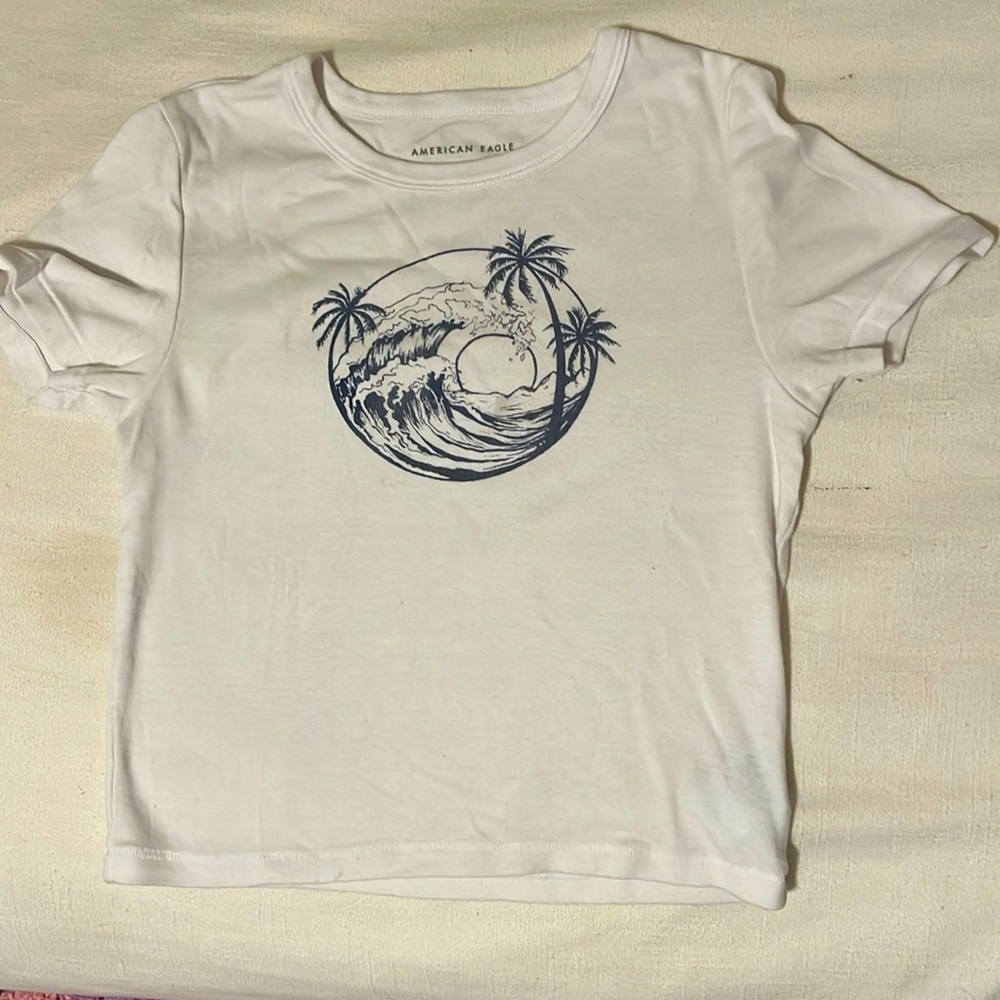 American Eagle Cropped Baby Tee. Navy Blue design. Size Small.